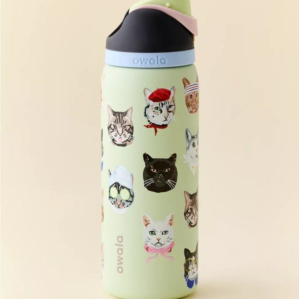 Owala Cat Collage Limited Edition 32 oz Water Bottle Brand New